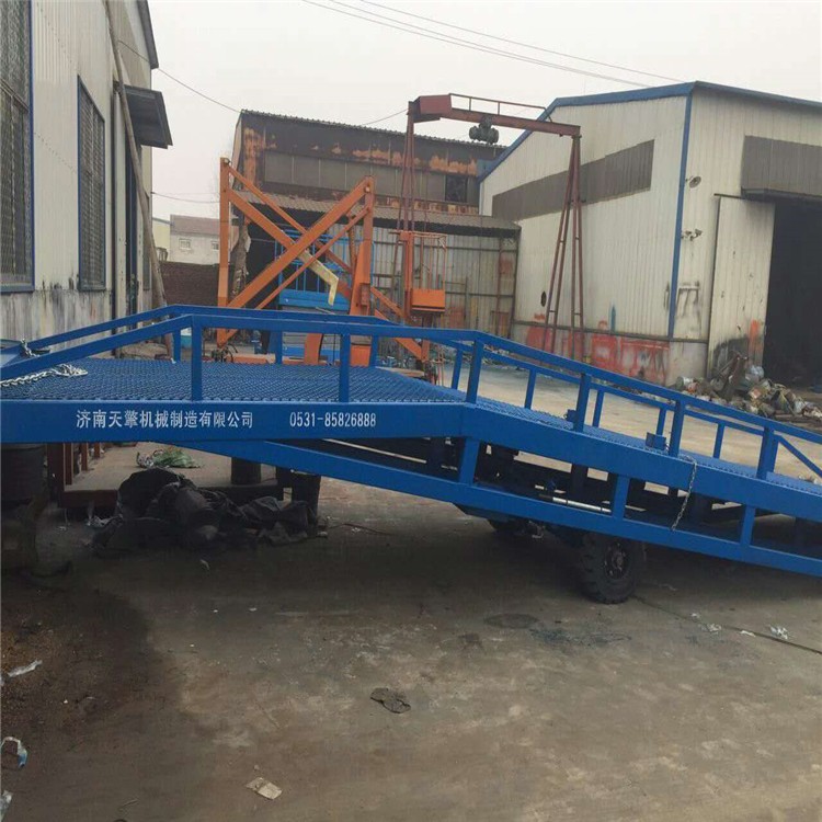 移動液壓式登車橋 手動裝卸平臺 港口集裝箱登車橋