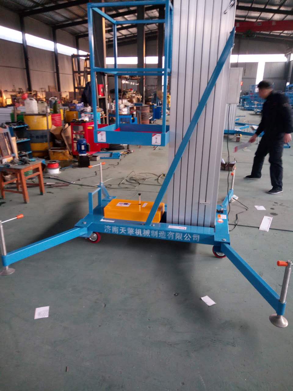 廈門單柱10米鋁合金升降平臺(tái)發(fā)貨